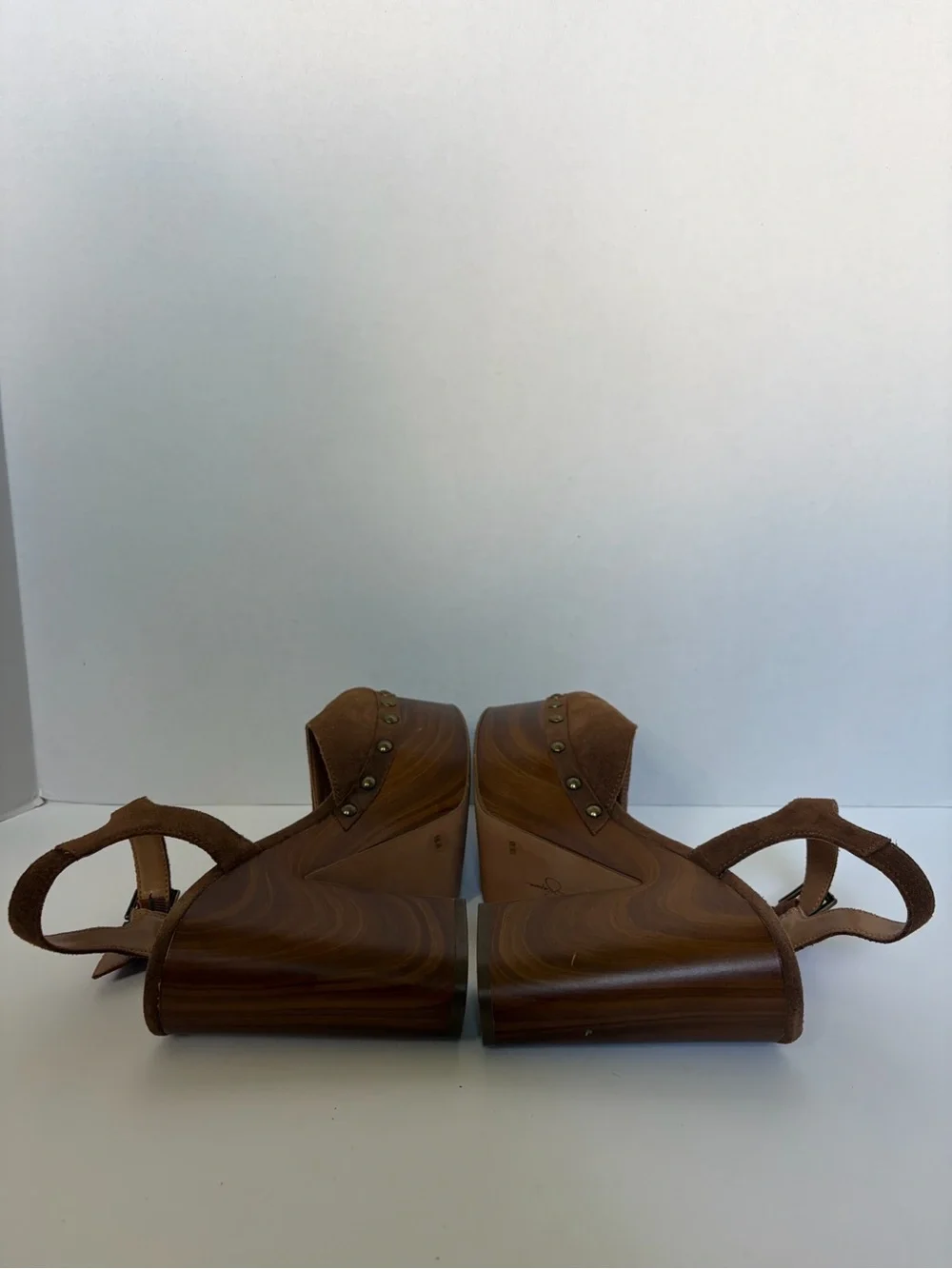 Jessica Simpson Draiye platform suede sandal wood heel studs brown ladies 9